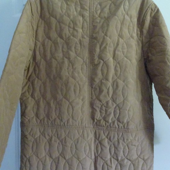 Women's Lightweight Quilted Unlined Jacket/Coat - Picture 4 of 10
